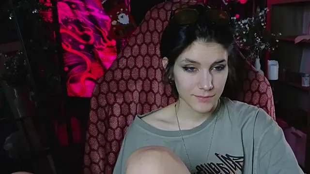 Snapshot of Hyeon_Jin chatting on 01.07.25 Hyeon Jin online show from 01.07.25