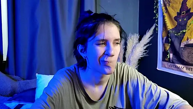 Snapshot of Hyeon_Jin chatting on 02.10.25 Hyeon Jin online show from 02.10.25