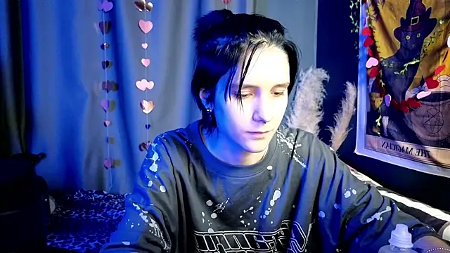 Snapshot of Hyeon_Jin chatting on 02.20.25 Hyeon Jin online show from 02.20.25