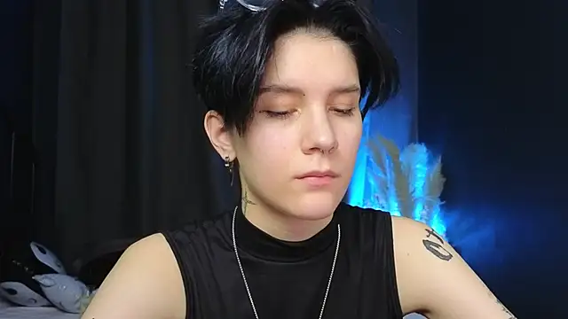 Snapshot of Hyeon_Jin chatting on 03.12.25 Hyeon Jin online show from 03.12.25