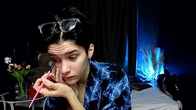 Snapshot of Hyeon_Jin chatting on 03.16.25 Hyeon Jin online show from 03.16.25