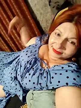 Snapshot of Angelina4531 chatting on 10.08.25 Angelina4531 online show from 10.08.25