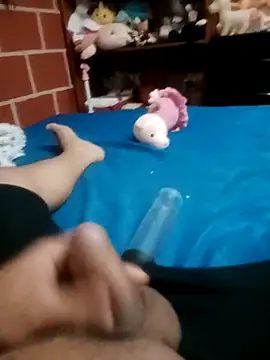 Snapshot of parejanuevahoff chatting on 10.14.25 parejanuevahoff online show from 10.14.25