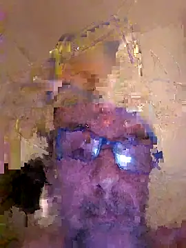 LuluEros online show from 12.04.25