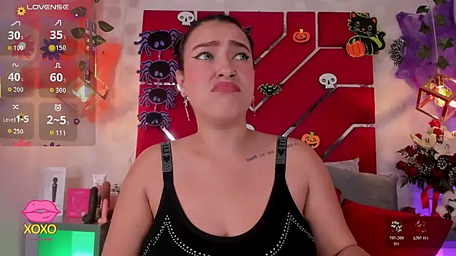 VeronicaOlson  online show from 10.18.25