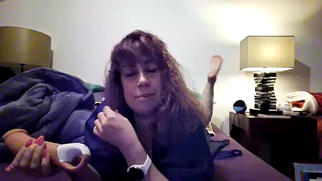 Snapshot of sweetinside_ chatting on 02.23.25 sweetinside online show from 02.23.25