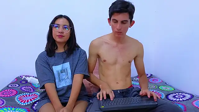 Ana and Leo online show from 02.24.25