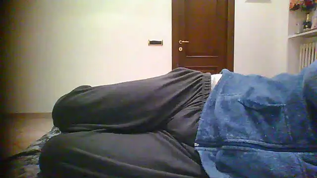Snapshot of superdick3204 chatting on 03.18.25 superdick3204 online show from 03.18.25