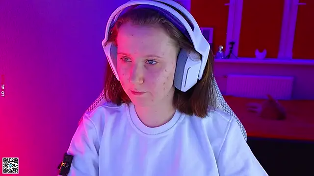 mon lola online show from 11.25.25