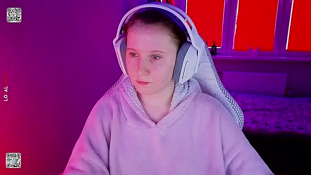 mon lola online show from 04.24.26