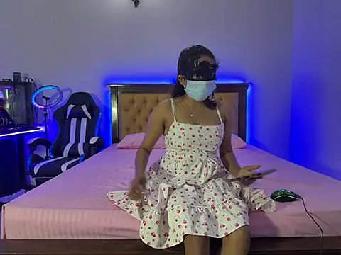 Tatoo girl online show from 01.22.25