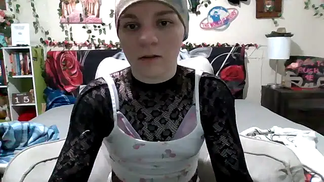 AverageRose online show from 03.16.25