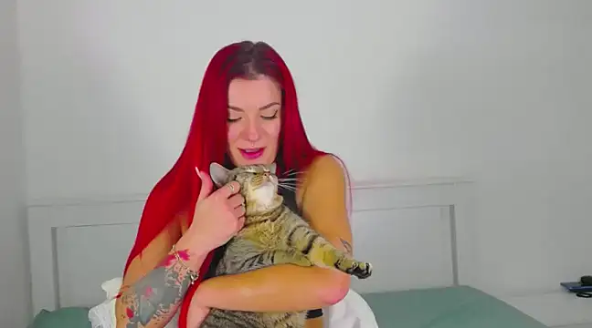 ReddFoxyy online show from 01.14.25