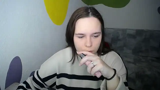 mini girly online show from 12.05.25