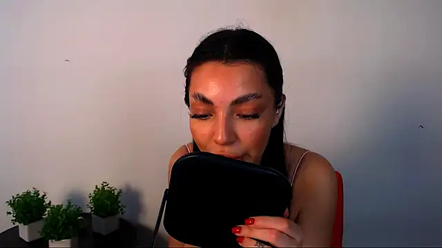 Snapshot of Lexi_Jous chatting on 06.08.26 Lexi Jous online show from 06.08.26