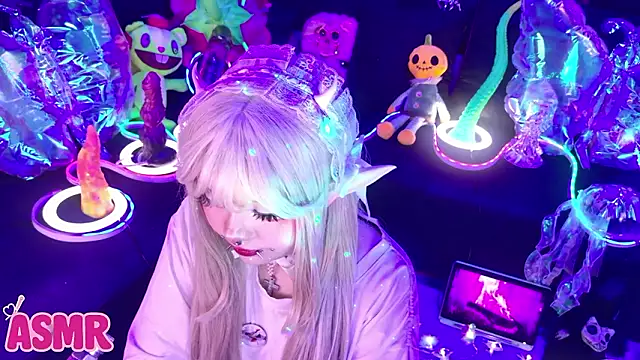 LaytonBox online show from 02.03.26