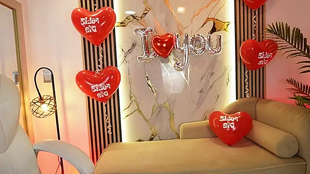 Emma Walkerr  online show from 02.14.26