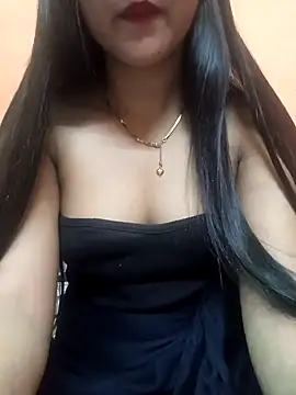 Snapshot of Eisha_20s chatting on 02.10.25 Eisha 20s online show from 02.10.25