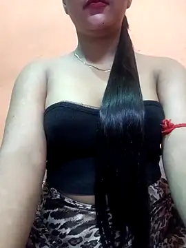 Snapshot of Eisha_20s chatting on 09.10.25 Eisha 20s online show from 09.10.25