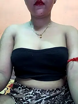 Snapshot of Eisha_20s chatting on 09.11.25 Eisha 20s online show from 09.11.25