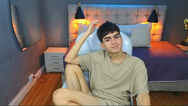 Tommy18   online show from 03.06.25