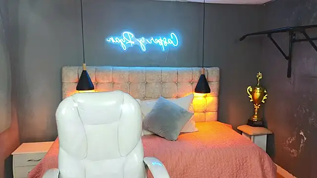 Tommy18   online show from 03.07.25