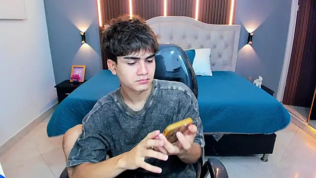 Tommy18   online show from 01.17.26