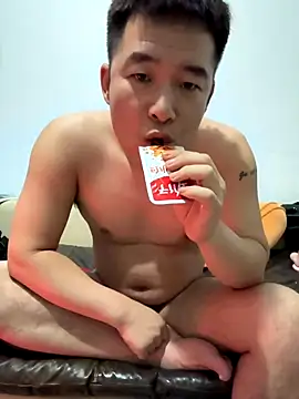 Snapshot of zxb757369 chatting on 10.16.25 zxb757369 online show from 10.16.25