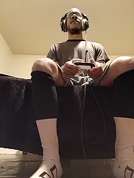 Snapshot of MrDaddyBbSnake chatting on 01.21.25 MrDaddyBbSnake online show from 01.21.25