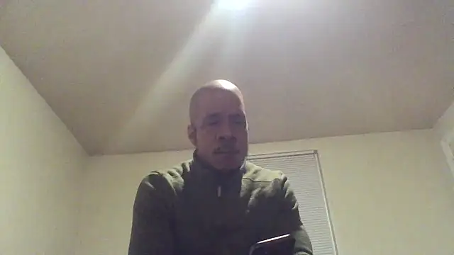 Snapshot of MrDaddyBbSnake chatting on 03.01.25 MrDaddyBbSnake online show from 03.01.25