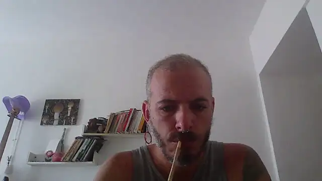 Snapshot of xtrppyx chatting on 10.28.25 xtrppyx online show from 10.28.25