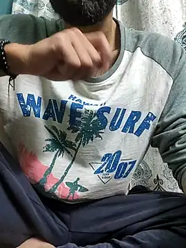 TOPMOON001 online show from 03.10.25