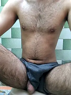 TOPMOON001 online show from 03.14.25