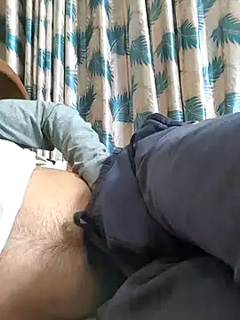 TOPMOON001 online show from 02.05.26