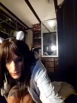 Snapshot of MissParadise40 chatting on 02.25.25 MissParadise40 online show from 02.25.25