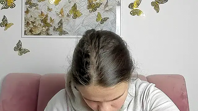 AdeleCruz online show from 02.17.26