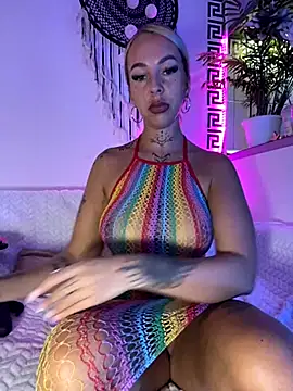 CheekyChels online show from 10.02.25