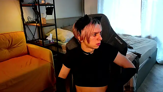 leon yuugen online show from 01.31.25