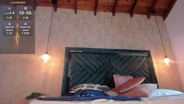 Marttina Ruiz online show from 03.04.25