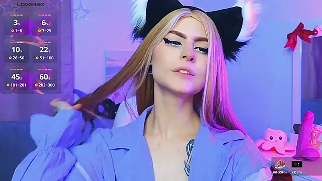 Emily  Mooree online show from 02.10.25