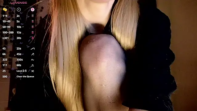 Emily  Mooree online show from 10.11.25