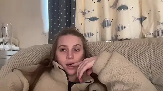 Ella-82 online show from 02.06.25