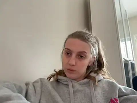 Ella-82 online show from 02.27.25