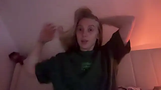 Ella-82 online show from 10.04.25