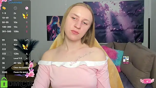 Snapshot of BeautyBlondy chatting on 05.14.26 BeautyBlondy online show from 05.14.26
