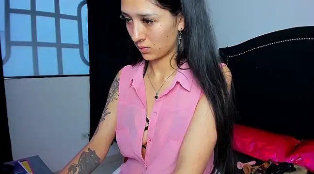 Snapshot of Cleo_Hott chatting on 02.21.25 Cleo Hott online show from 02.21.25