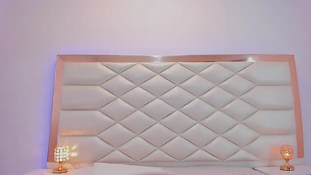 MiaQueen021 online show from 01.21.25