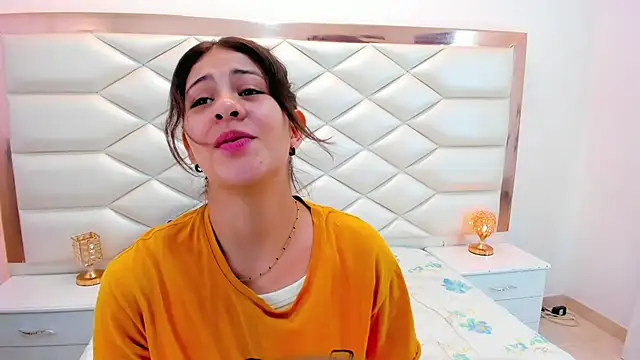 MiaQueen021 online show from 01.28.25