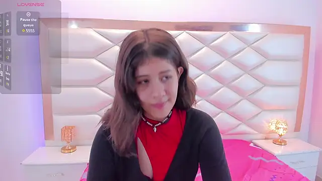 MiaQueen021 online show from 03.01.25