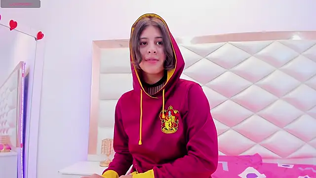 MiaQueen021 online show from 03.06.25